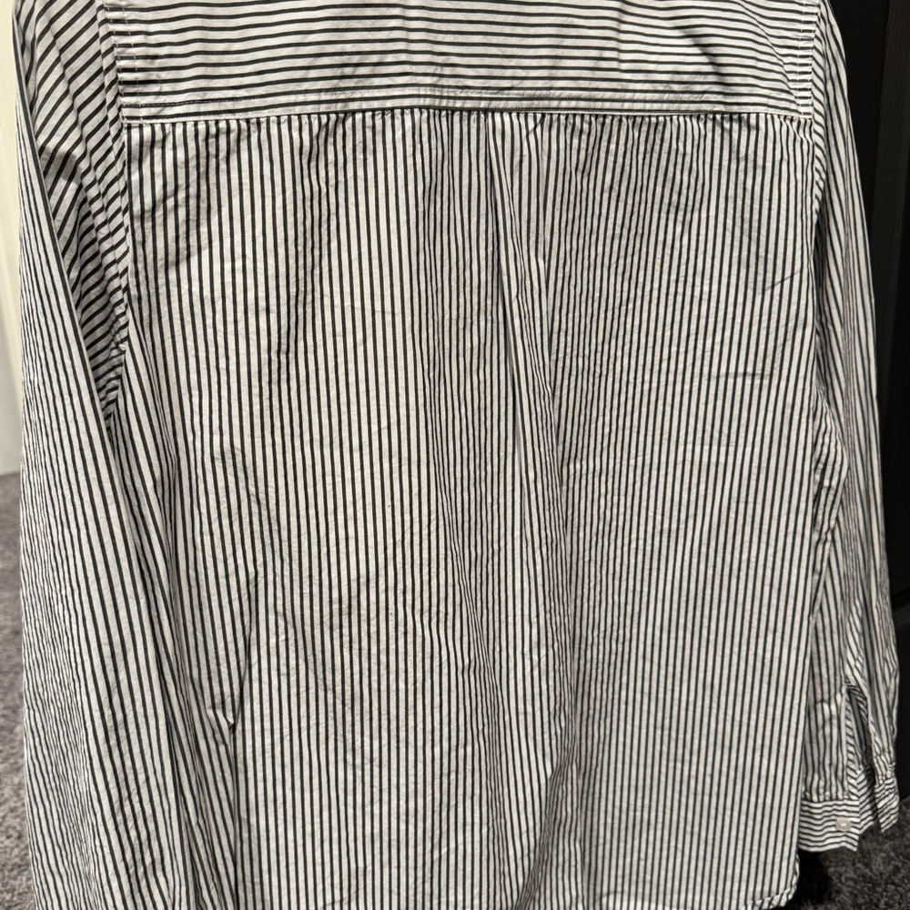 J.Crew Gray & White Striped Popover Shirt Women’s Large GUC - Picture 8 of 14